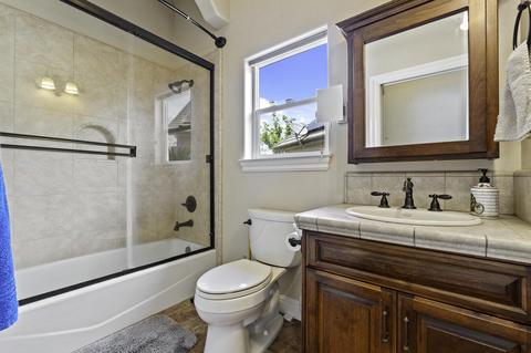 1647 N Corey Ct, Dinuba, CA 93618 photo 24