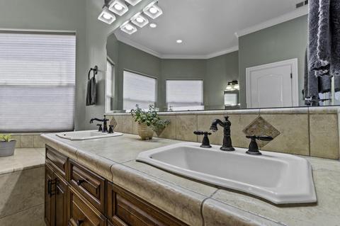 1647 N Corey Ct, Dinuba, CA 93618 photo 32