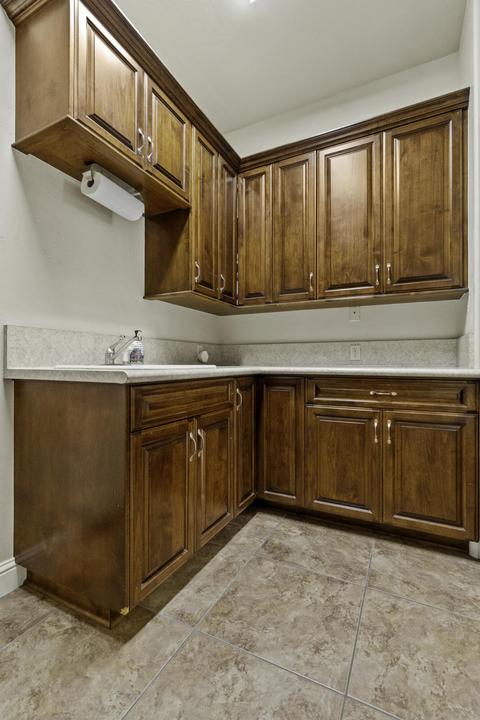 1647 N Corey Ct, Dinuba, CA 93618 photo 28