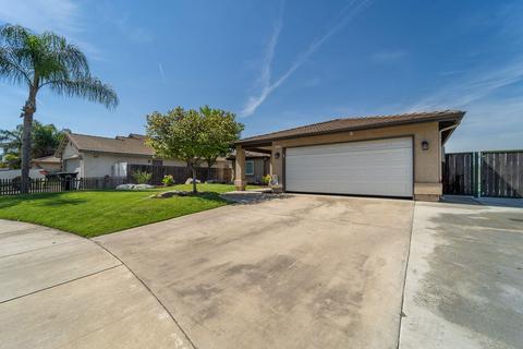 2575 Elsinore St, Tulare, CA 93274 photo 3