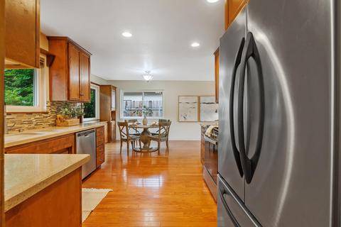 2404 E Howard Ave, Visalia, CA 93292 photo 7