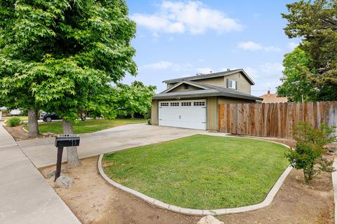 2404 E Howard Ave, Visalia, CA 93292 photo 2