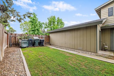 2404 E Howard Ave, Visalia, CA 93292 photo 33