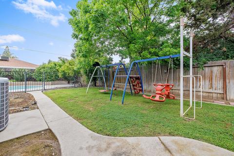 2404 E Howard Ave, Visalia, CA 93292 photo 31