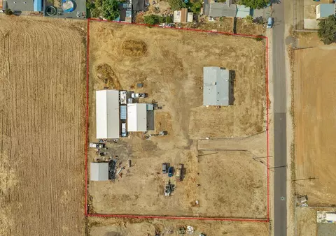 1261 N Villa St, Porterville, CA 93257