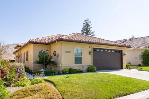 32432 River Island Ln, Springville, CA 93265