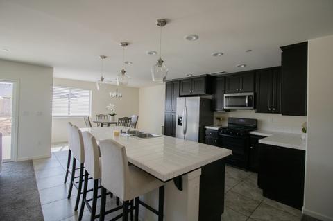 1306 Orchard Dr, Dinuba, CA 93618 photo 8