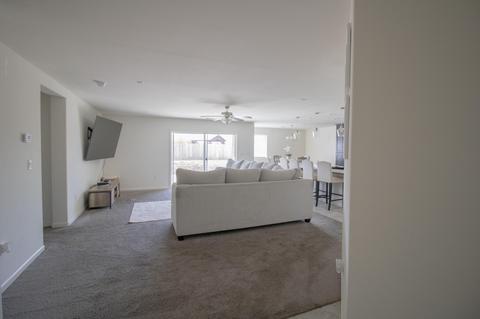1306 Orchard Dr, Dinuba, CA 93618 photo 2