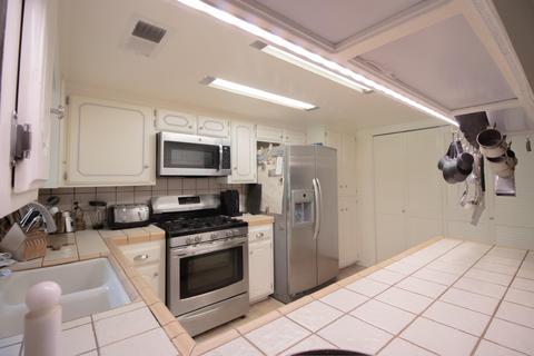 813 W Vine St, Exeter, CA 93221 photo 13