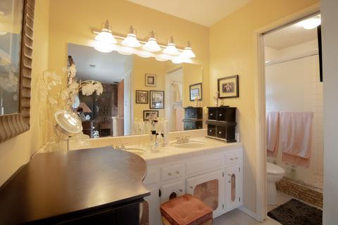 813 W Vine St, Exeter, CA 93221 photo 22