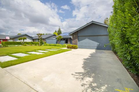 813 W Vine St, Exeter, CA 93221 photo 2