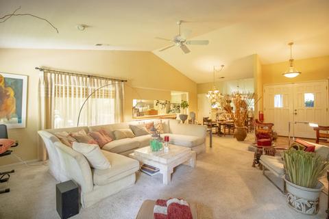 813 W Vine St, Exeter, CA 93221 photo 8