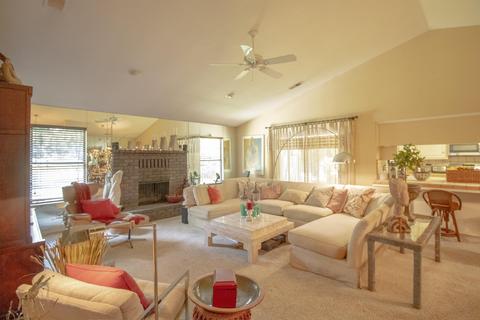 813 W Vine St, Exeter, CA 93221 photo 6