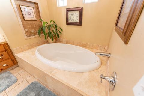 1719 E Academy Ave, Tulare, CA 93274 photo 52
