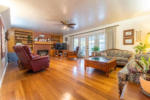 1719 E Academy Ave, Tulare, CA 93274 photo 34