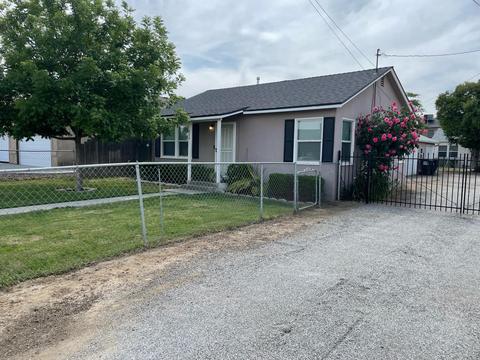 921 S 923 S Fulgham St S, Visalia, CA 93277