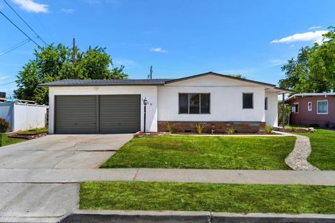 1409 Amelia Ave, Hanford, CA 93230