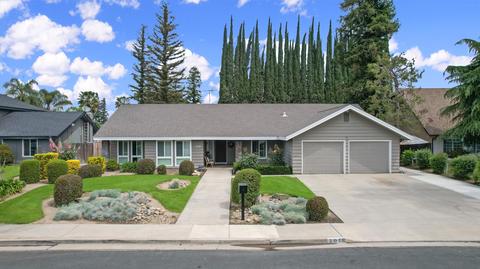 1018 Sunnyside Ave W, Visalia, CA 93277