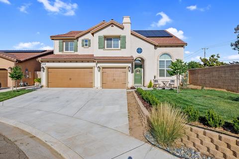 1177 Encino Ave, Clovis, CA 93619