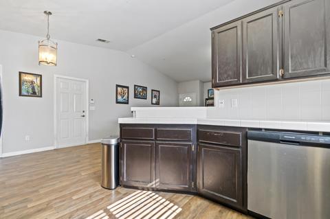 1817 E Harter Ct, Visalia, CA 93292 photo 12