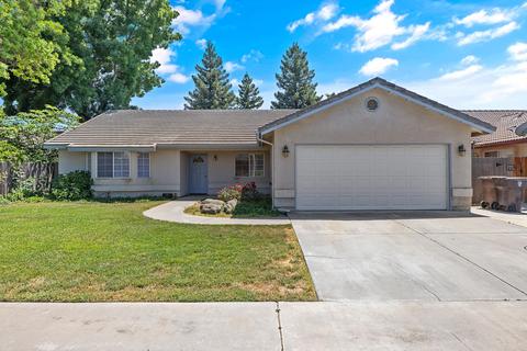 1145 W Delta Ave, Tulare, CA 93274