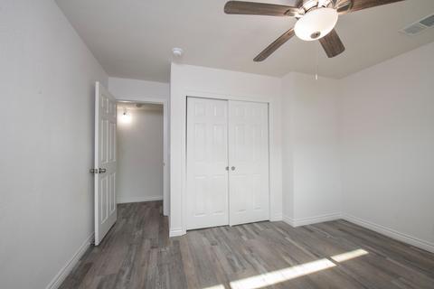 740 E Harvard Ave, Dinuba, CA 93618 photo 8