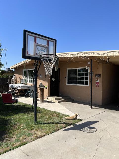 535 S F St, Tulare, CA 93274