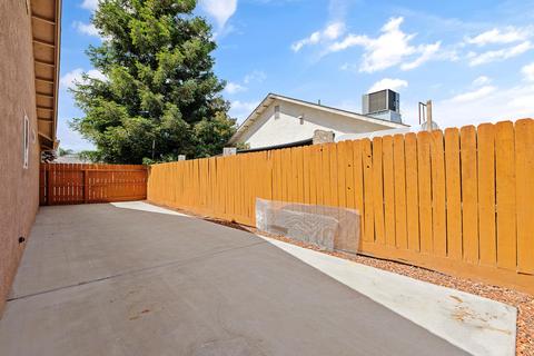 213 E Wren Ave, Visalia, CA 93291 photo 34