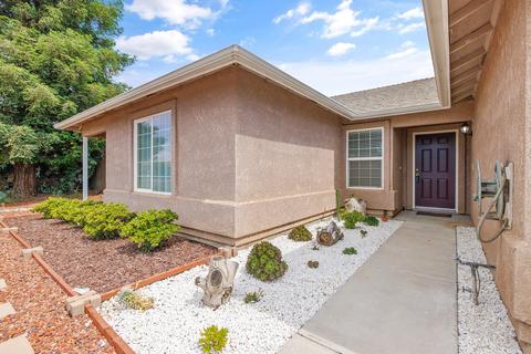 213 E Wren Ave, Visalia, CA 93291 photo 4