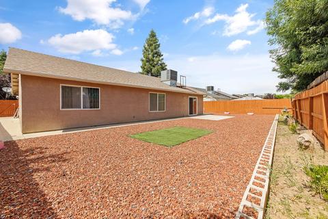 213 E Wren Ave, Visalia, CA 93291 photo 37