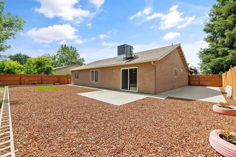 213 E Wren Ave, Visalia, CA 93291 photo 36