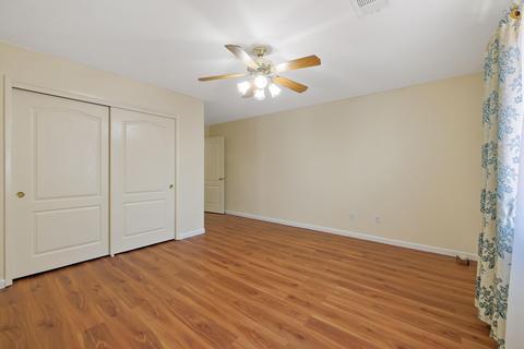 213 E Wren Ave, Visalia, CA 93291 photo 33