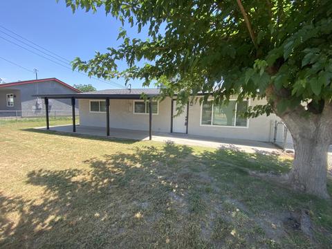 1963 E Roby Ave, Porterville, CA 93257