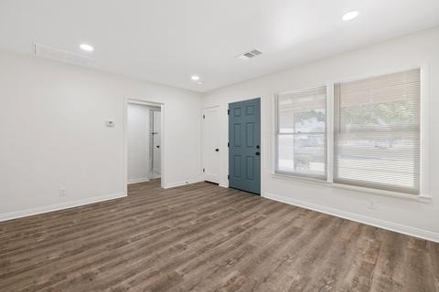 801 E Laurel Ave, Visalia, CA 93292 photo 9