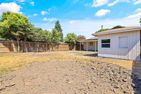 801 E Laurel Ave, Visalia, CA 93292 photo 31