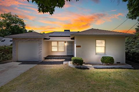 801 E Laurel Ave, Visalia, CA 93292