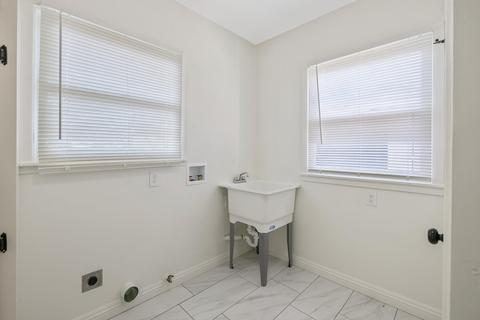 801 E Laurel Ave, Visalia, CA 93292 photo 18