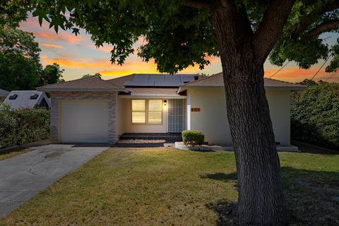 801 E Laurel Ave, Visalia, CA 93292 photo 3