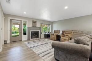 325 E Marinette Ave, Exeter, CA 93221 photo 18