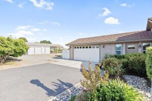325 E Marinette Ave, Exeter, CA 93221 photo 16