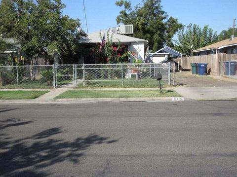 645 S T Street St, Tulare, CA 93274