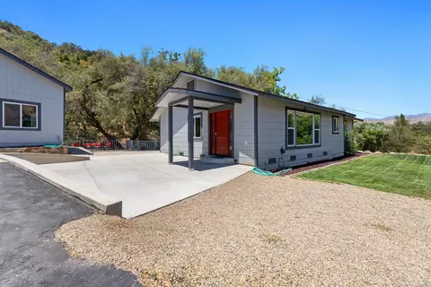 42923 N Fork Dr, Three Rivers, CA 93271 photo 2