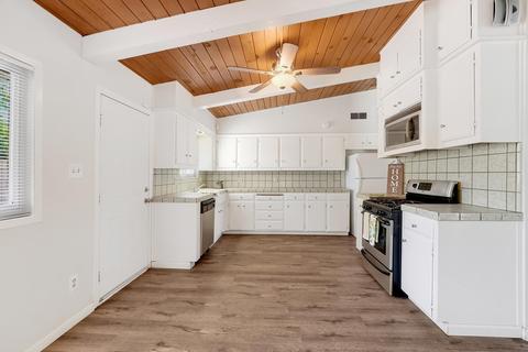 1462 E Academy Ave, Tulare, CA 93274 photo 14