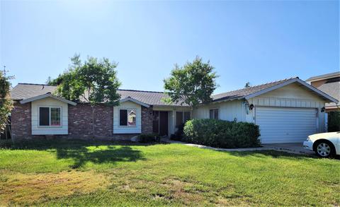 3101 S Conyer St, Visalia, CA 93277