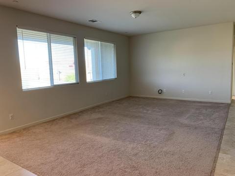 1230 Caddie Loop, Lemoore, CA 93245 photo 2
