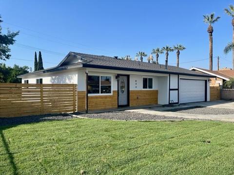 844 W Madalyn Ave, Tulare, CA 93274