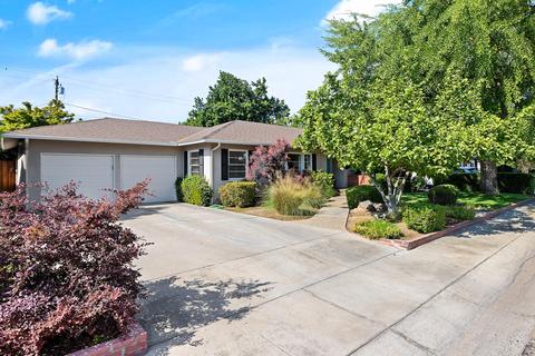 1619 W Laurel Ave, Visalia, CA 93277