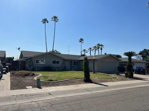 2507 S Hall Street St, Visalia, CA 93277