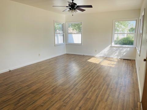 300 S E St, Exeter, CA 93221 photo 4