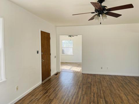 300 S E St, Exeter, CA 93221 photo 5